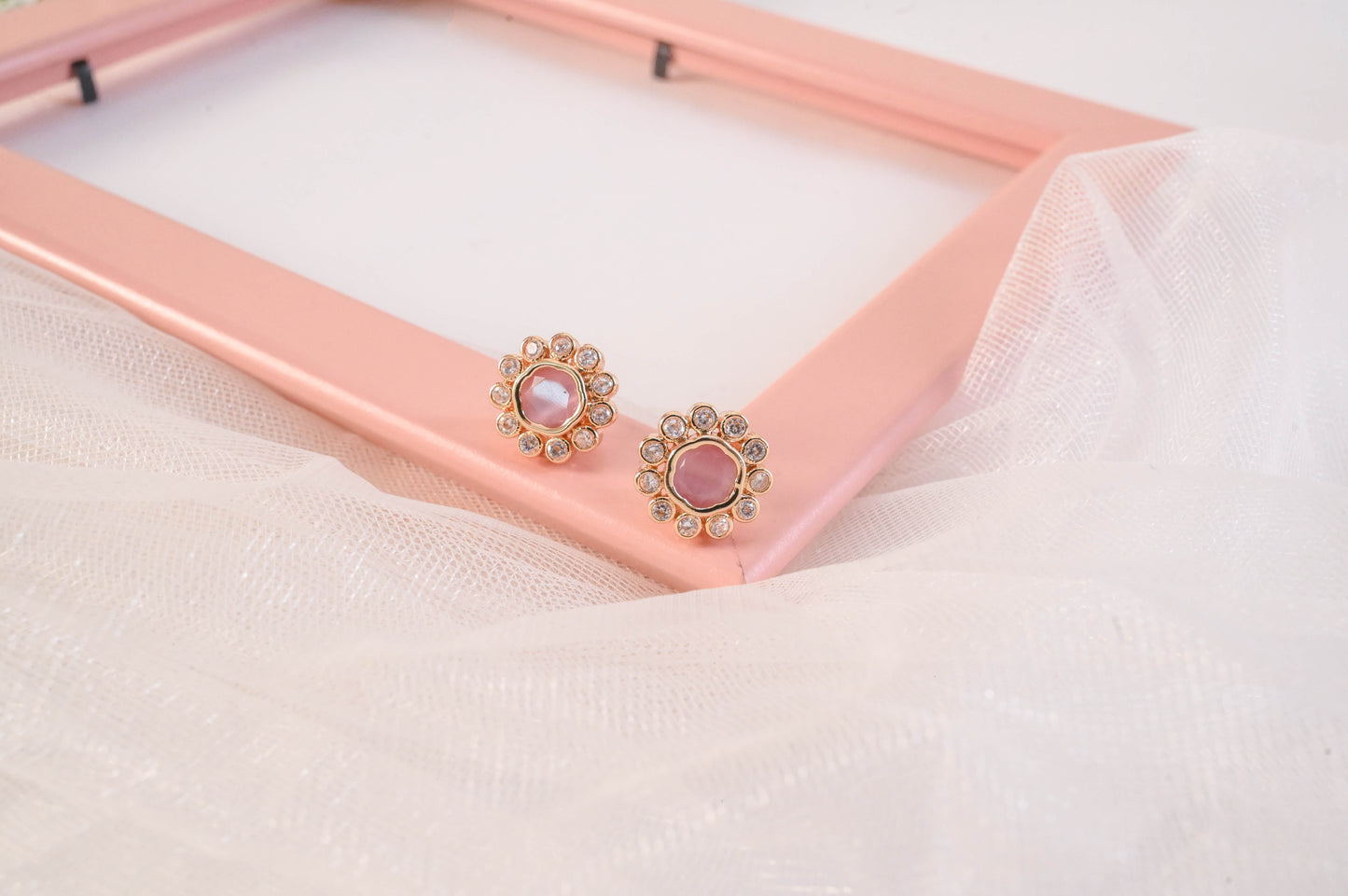 Handcrafted Circular Real Kundan Neckpiece in Pastel Pink