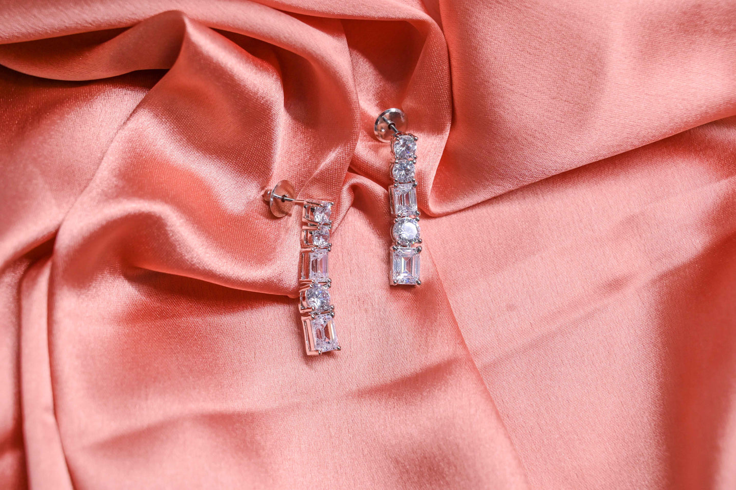 Refined Minimal AD Necklace with Earrings