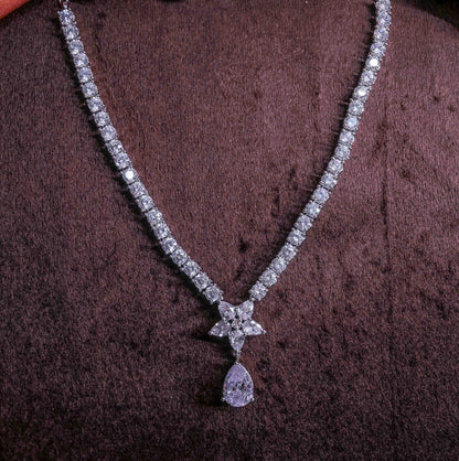 Charming Teardrop Floral Pendant Necklace with Earrings