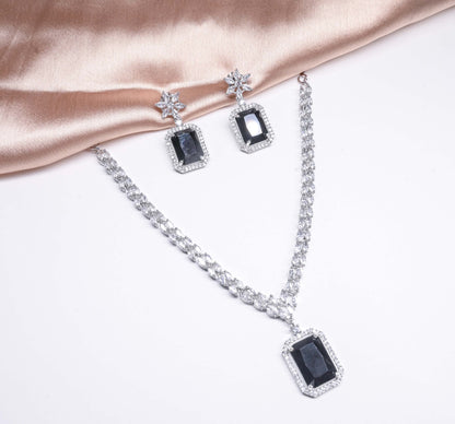 Glamorous Black Square Cut Stone Diamond Necklace Set