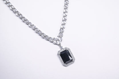 Glamorous Black Square Cut Stone Diamond Necklace Set