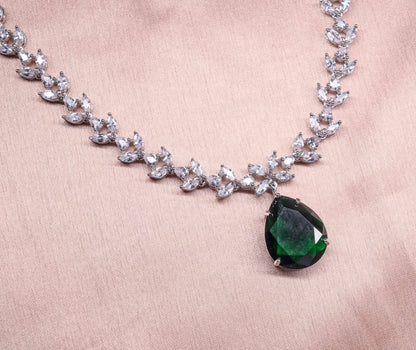 Majestic Emerald Green Pendant Necklace Set